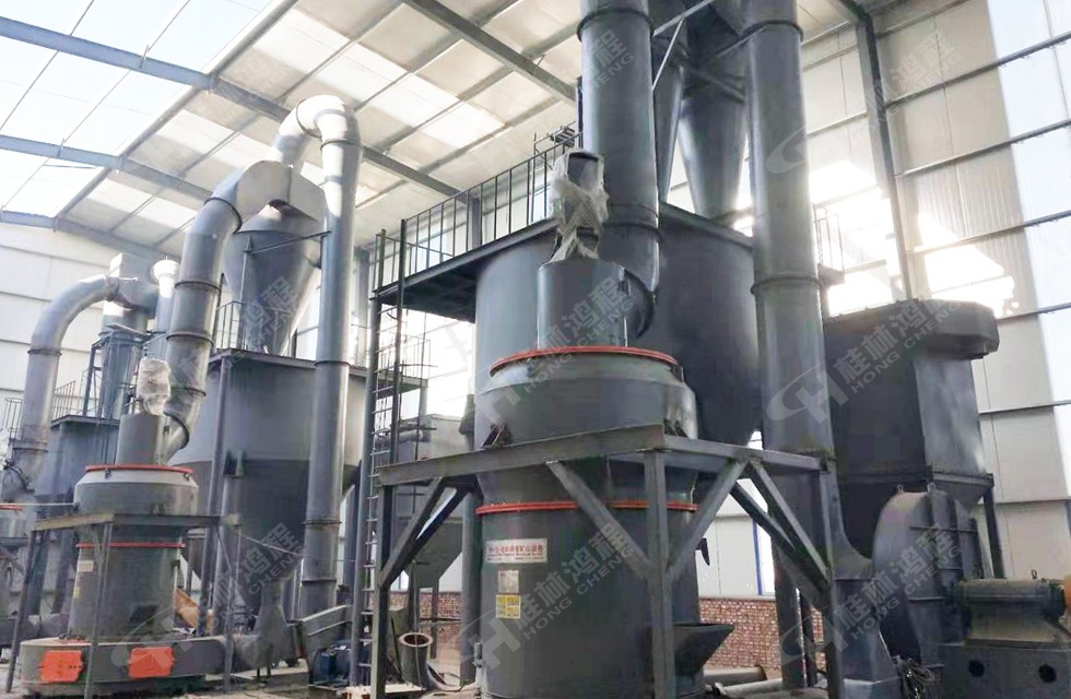 HCQ1500擺式磨粉機寧夏客戶安裝現(xiàn)場 HCQ1500擺式磨粉機寧夏客戶安裝現(xiàn)場