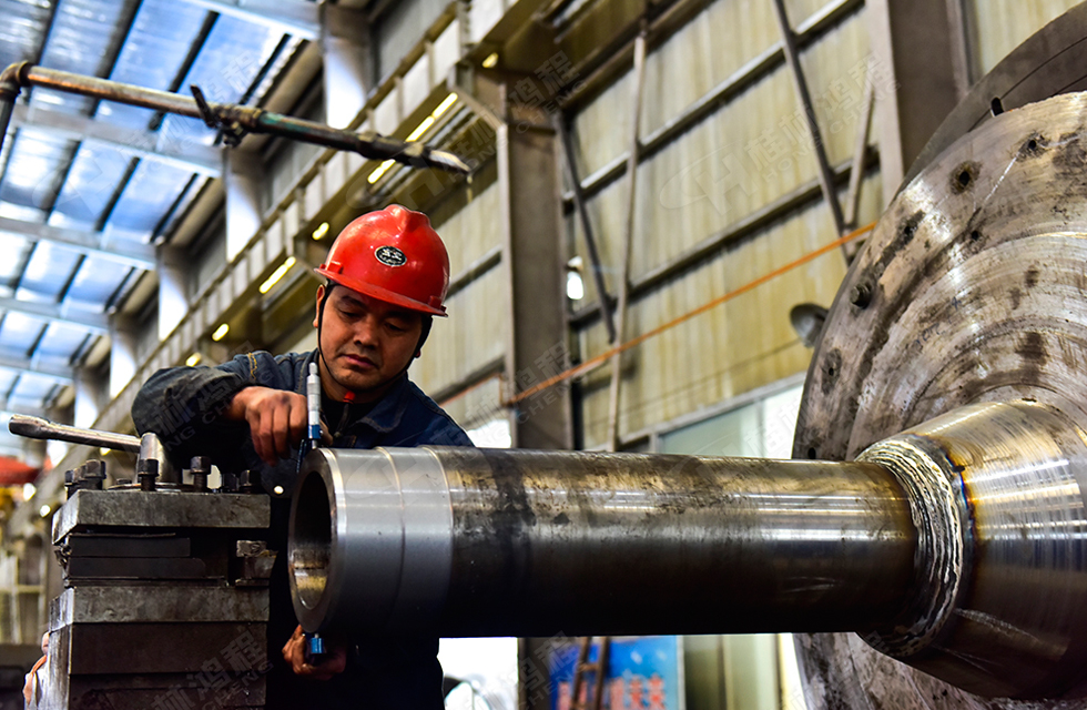 致敬奮斗在平凡崗位中的勞動(dòng)者! 致敬奮斗在平凡崗位中的勞動(dòng)者!